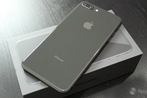 Обзор iPhone 8 Plus: падение цен, выход iPhone X