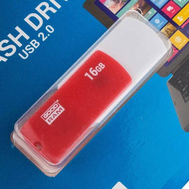 Флеш накопичувач USB 16GB GOODRAM UCO2 (UCO2-0160MXR11), Білий / Червоний